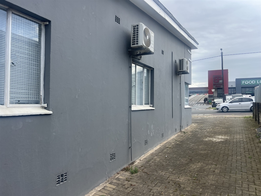 Commercial Property for Sale in Vincent Eastern Cape